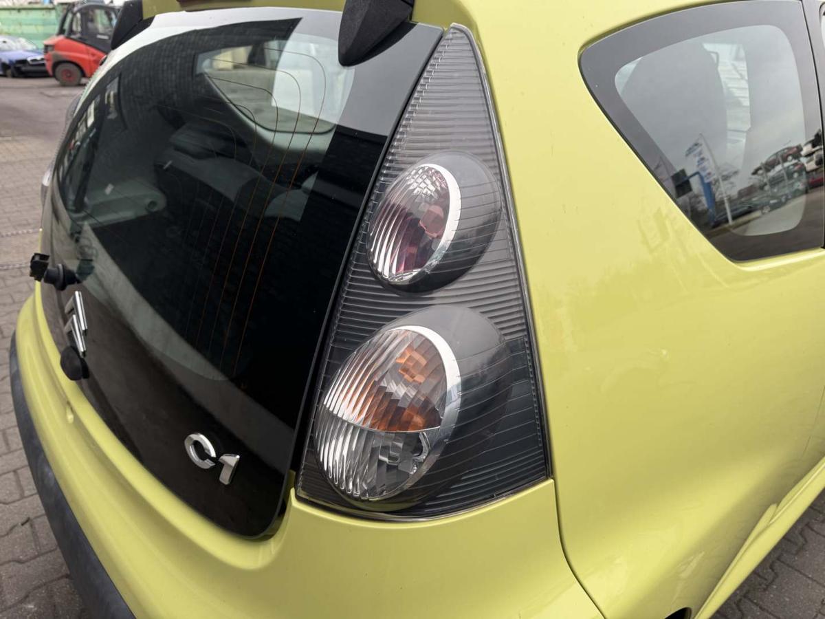 Citroen C1 original R&uuml;cklicht R&uuml;ckleuchte Schlussleuchte rechts Bj.2007